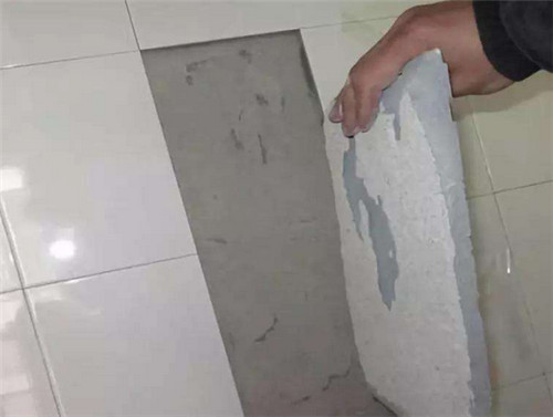 瓷砖坏了有什么办法补救(瓷砖坏了有什么办法补救视频) 瓷砖坏了有什么办法补救(瓷砖坏了有什么办法补救视频)