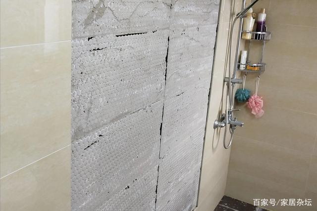 墙砖掉了几块怎么补救其他的都没有(墙砖掉了几块怎么补救其他的都没有用)