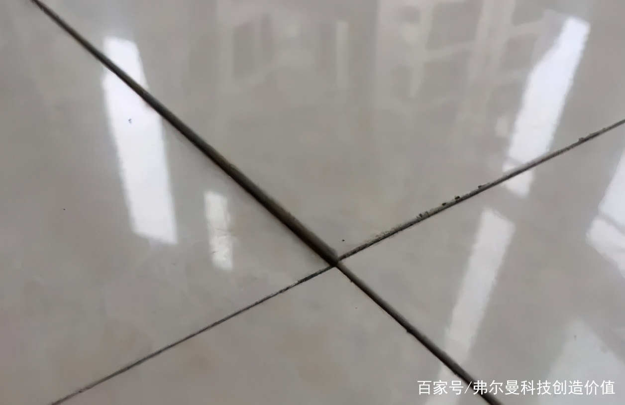 瓷砖空鼓胶水的弊端(瓷砖空鼓胶的使用方法) 瓷砖空鼓胶水的弊端(瓷砖空鼓胶的使用方法)