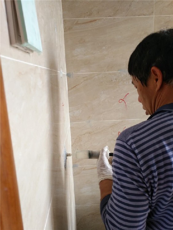 墙砖空鼓怎么灌浆视频(墙砖空鼓补救方法灌胶水) 墙砖空鼓怎么灌浆视频(墙砖空鼓补救方法灌胶水)